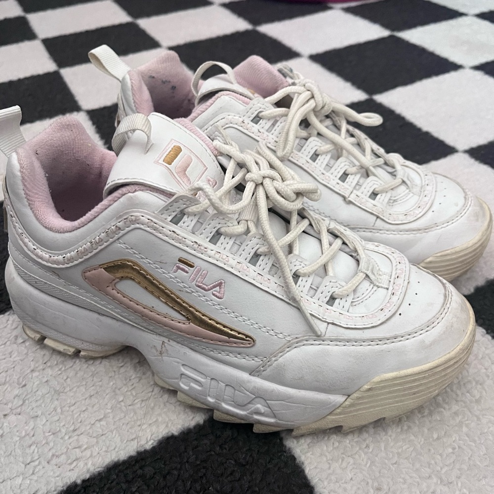 Fila Women's White and Pink Sneakers with Gold Accents